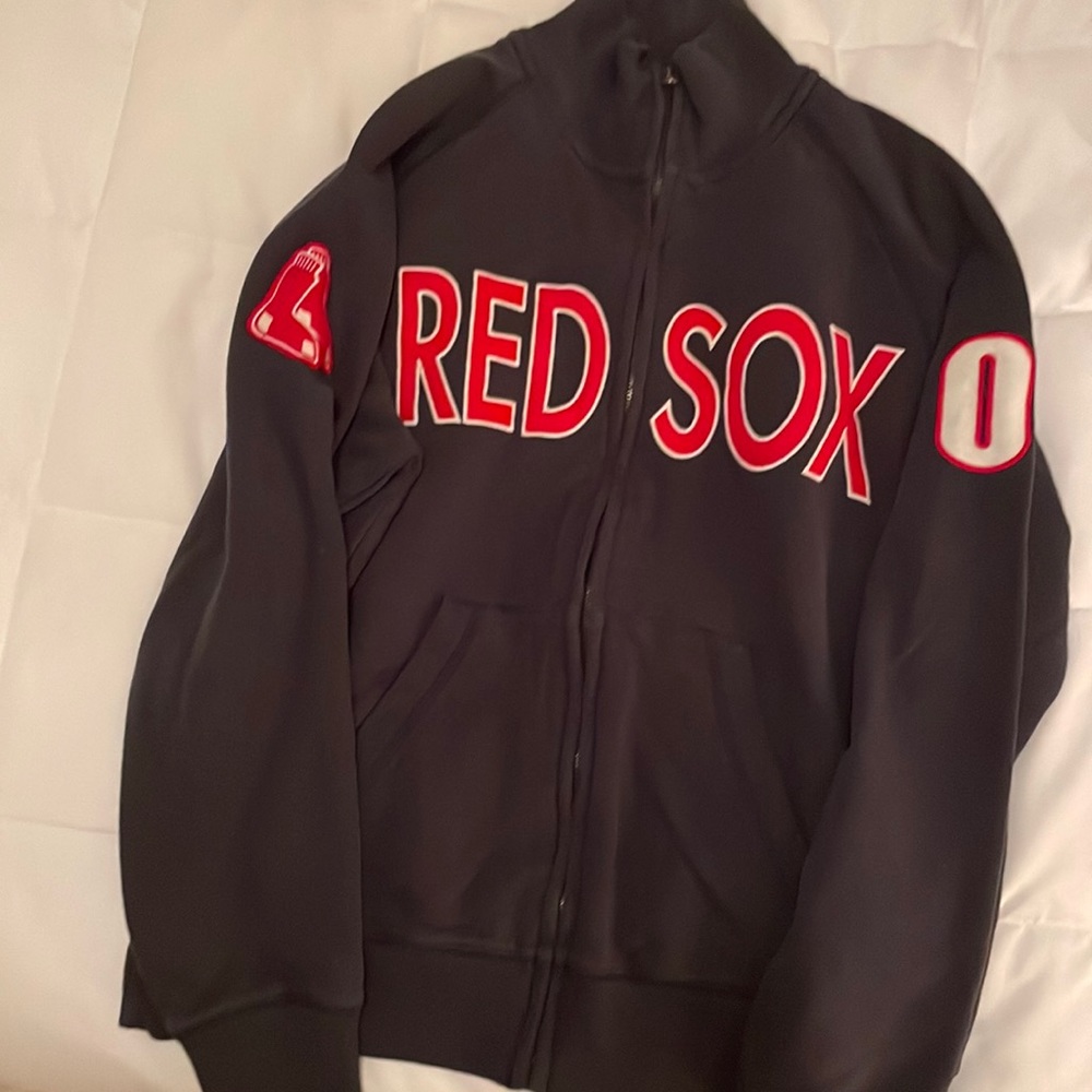 BOSTON fans! Zip up sweatshirt.